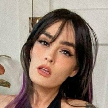 Littlehollybeth xxx女優 画像