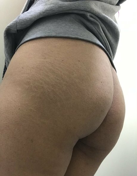 ボディビルダーヌードオンリーファンズ ホットセックス 写真