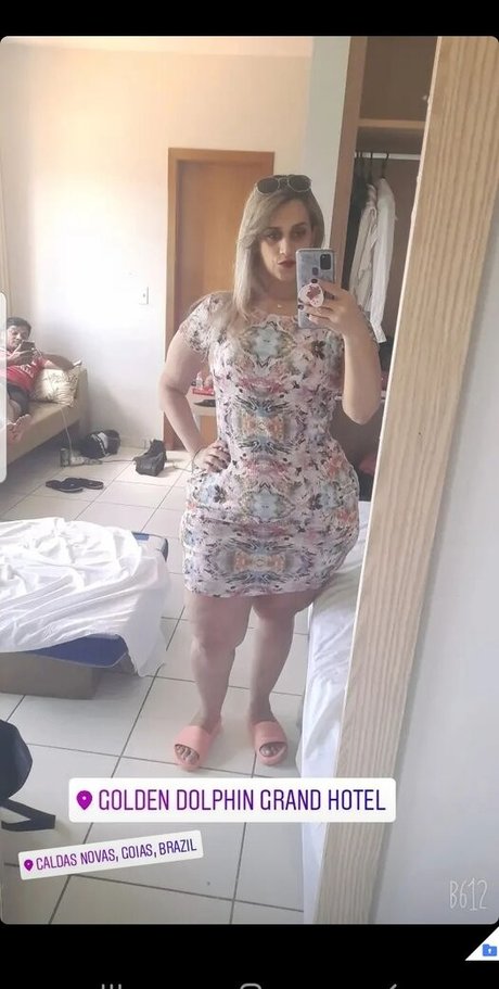 Helen Cristina 裸のモデル 画像