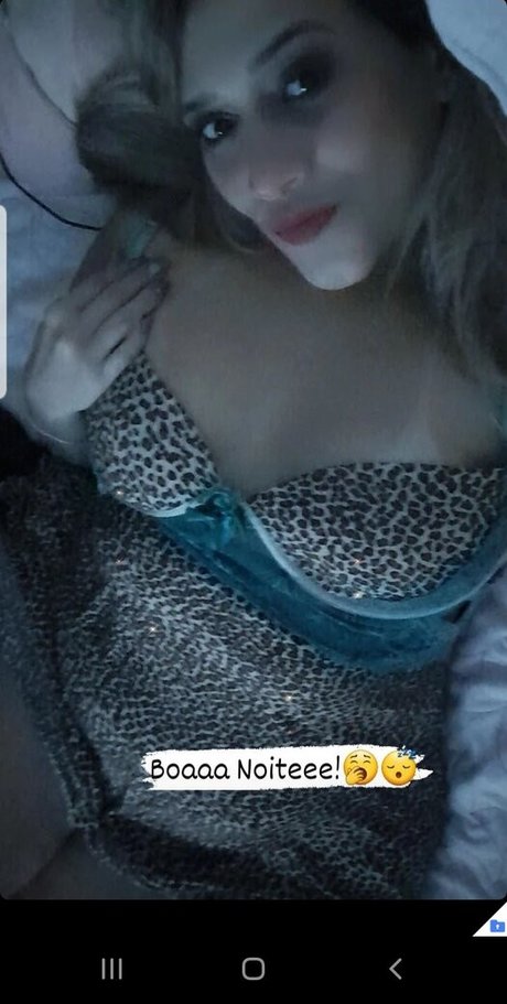 Helen Cristina スター ヌード 画像