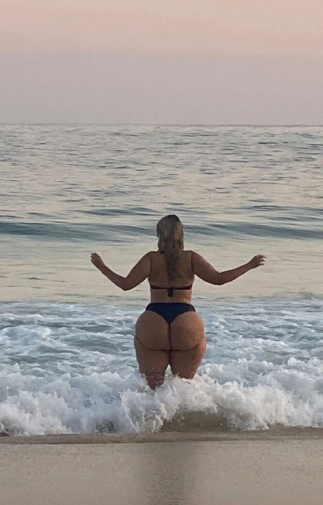 Helen Cristina 高品質のポルノスター 写真