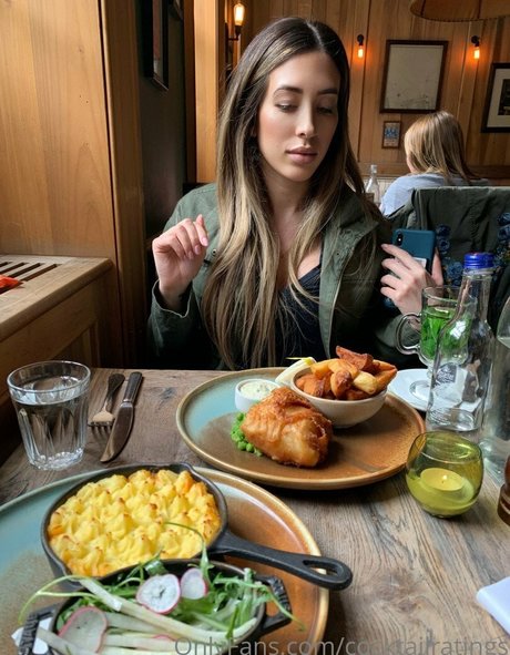 cocktailratings エロティックなスター 画像