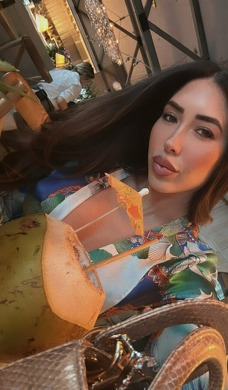 角質の女の子オンリーファンズ パーフェクト 画像