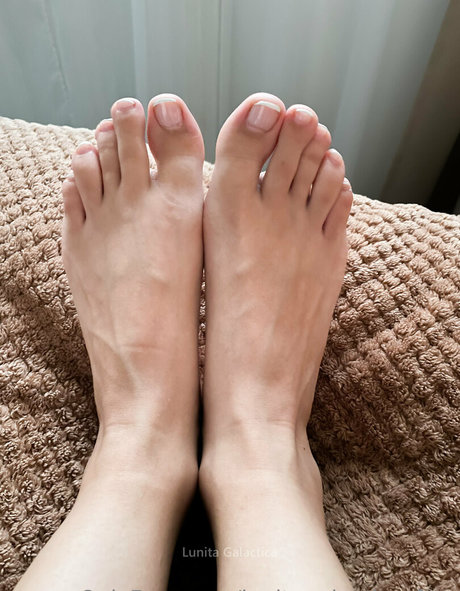 金髪オナニーオンリーファンズ ホットヌード 画像