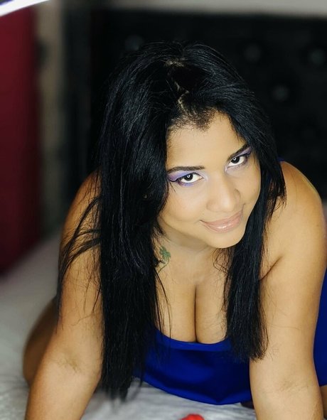 エモな痴女オンリーファンズ ホット裸 アーカイブ