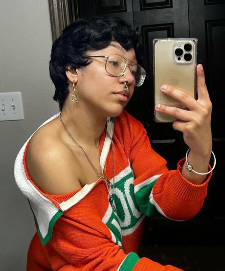 Caileneasely プロフィール写真