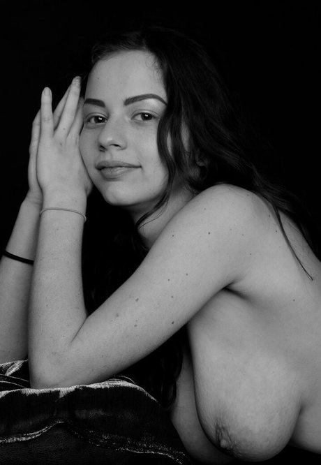 Luna Vera 最高のスター 写真