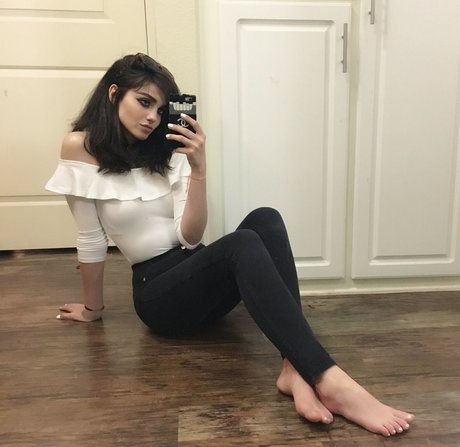 autumngravesz アダルト女優 アーカイブ