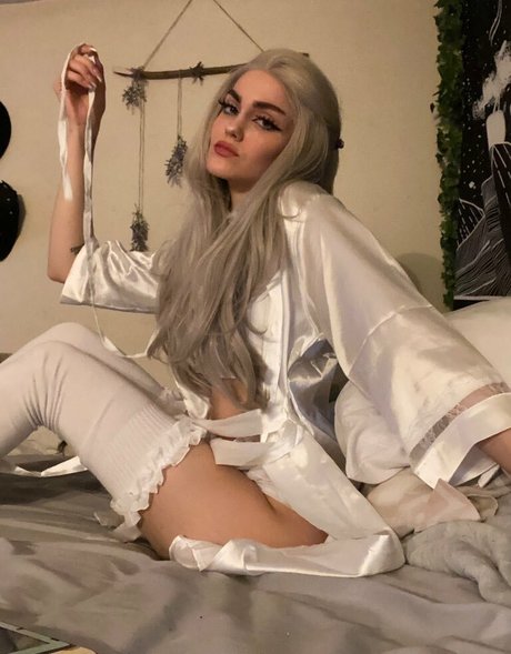 autumngravesz セクシー女優 画像