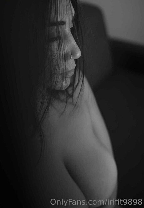 Andreea Irimescu かわいいスター 写真