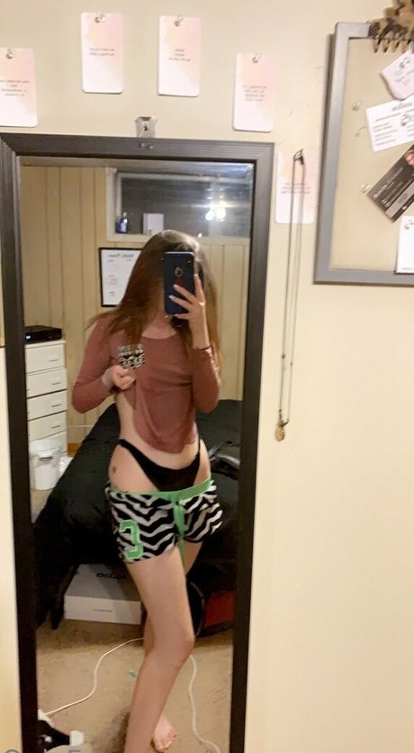 emma creams 美しいスター 画像