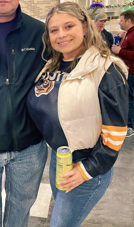 フィットネス熟女オンリーファンズ ホットセクシー 写真