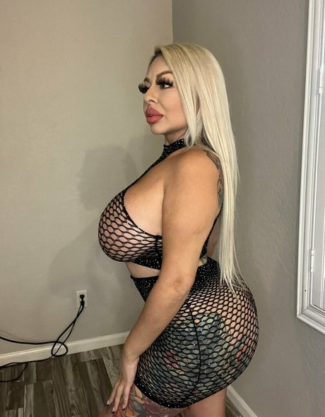 ランジェリーファックオンリーファンズ ポルノ 画像