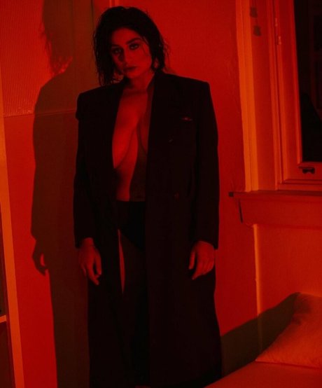 裸のトランスオンリーファン セックス 写真