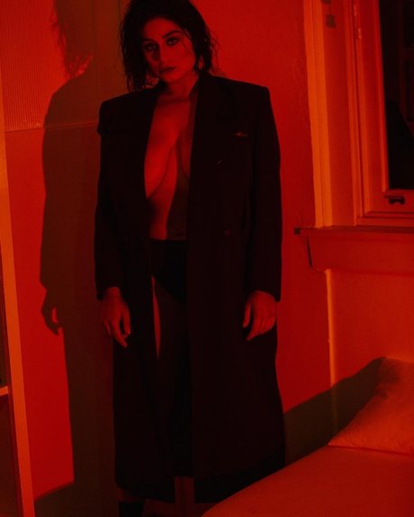 モンスターコックオンリーファンズ ホット裸 画像