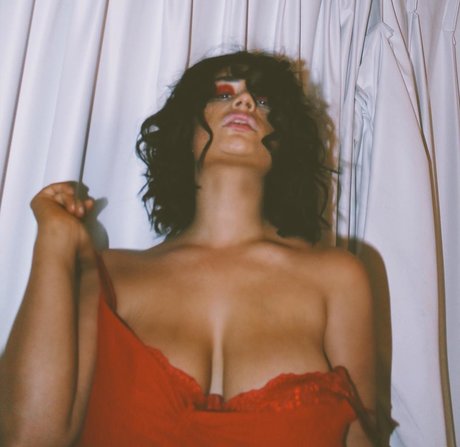 メコスジのオンリーファンズ ヌード 画像