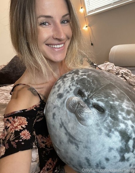 バン・オンリーファンズ パーフェクト ギャラリー