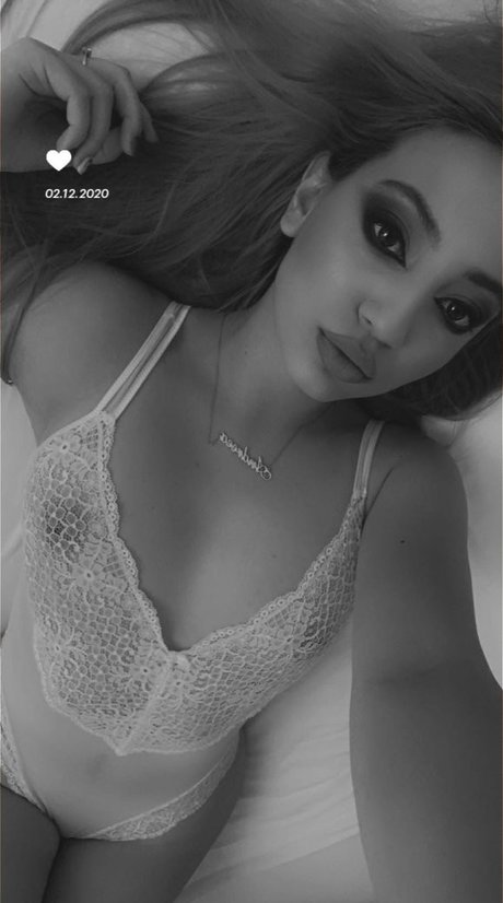 熟女アナルオンリーファンズ セクシーヌード 写真