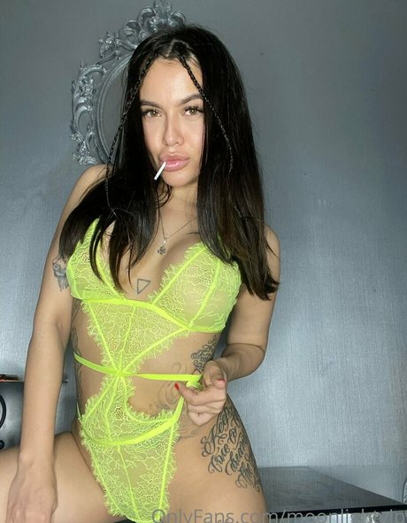 moonlightvip ポルノスター HD 写真