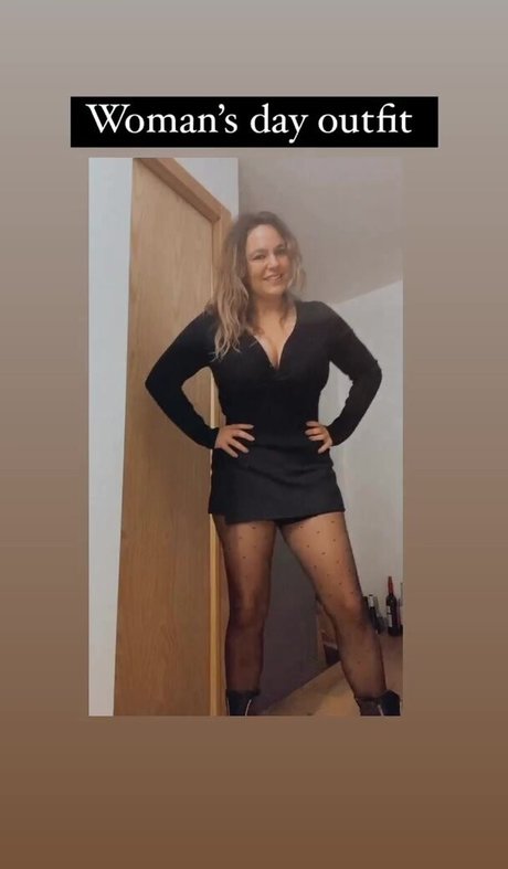 ドイツのアマチュアオンリーファンズ セクシーヌード 画像