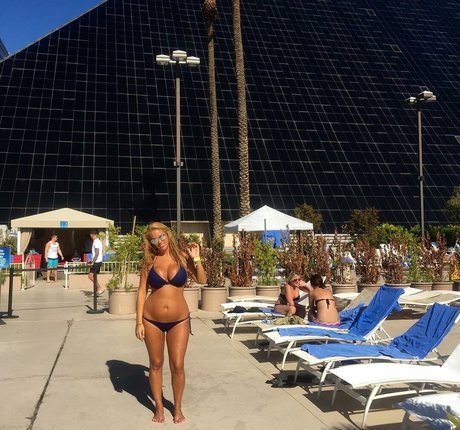 戦利品オンリーファンズ えろ 画像