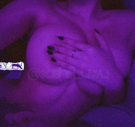 Sashiuwu ポルノスター HD 写真