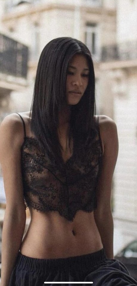 Justine Mae Biticon アートポルノスター 写真