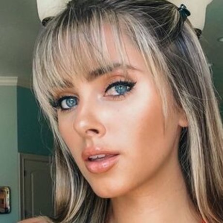 thatpineapplegirl エロティックなスター 画像