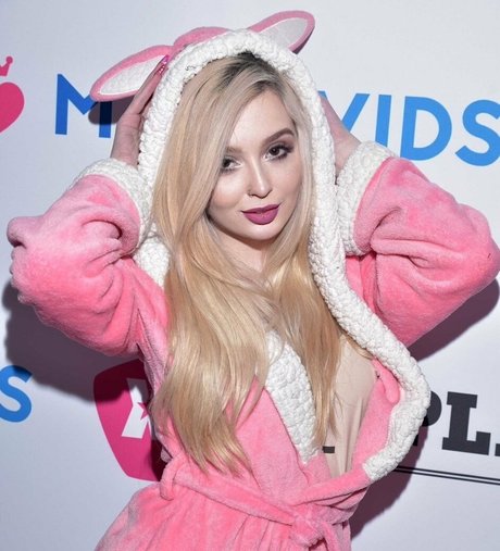 lexiforfree ポルノスター 高品質 ギャラリー