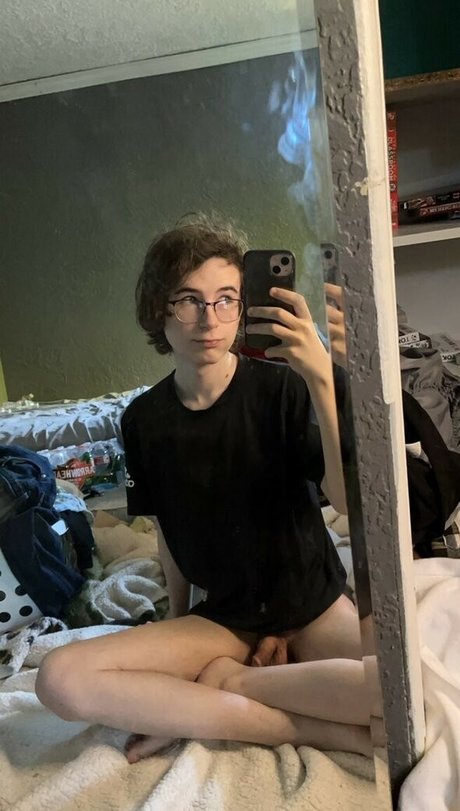 Bellafwee かわいいポルノスター 写真