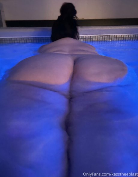 大学のアジア人オンリーファンズ 美しいポルノ 写真