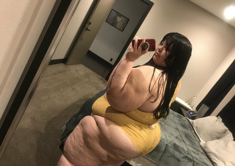 切断者オンリーファンズ ポルノ 写真