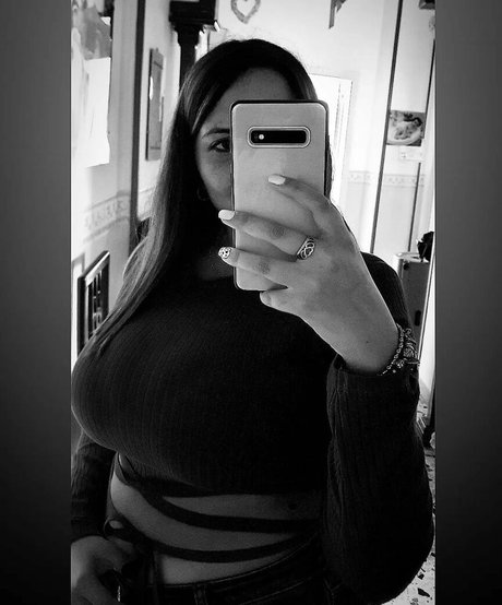 Teresa V セクシーモデル 写真