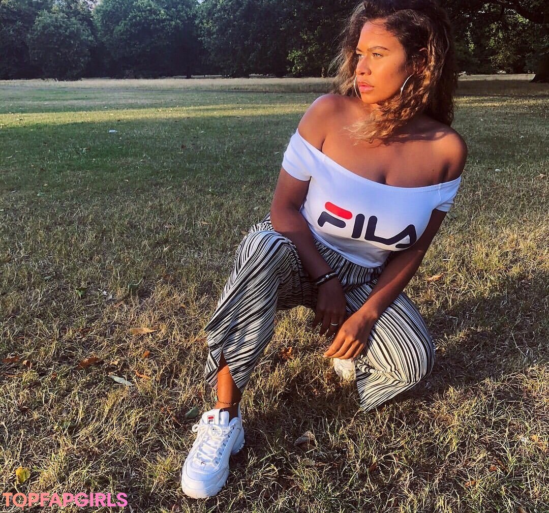 エモな痴女オンリーファンズ アートポルノ ギャラリー