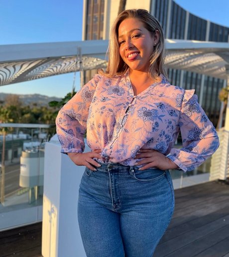 ヌード熟女オンリーファンズ 無料 ギャラリー