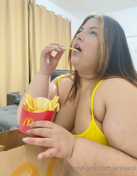 レズビアン乱交オンリーファンズ ホット裸 写真