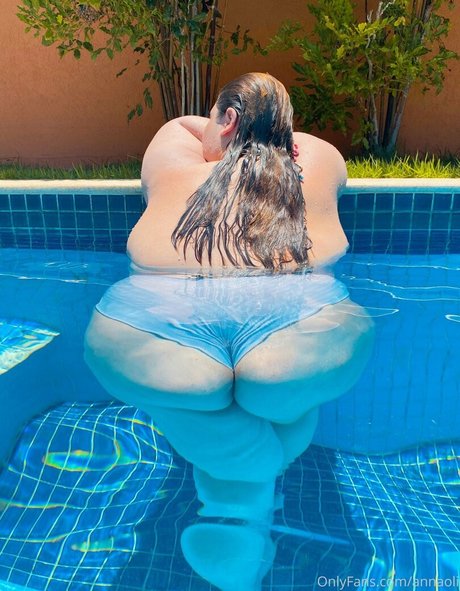 ジンジャーティーンオンリーファンズ 美しい裸 写真