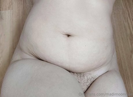 ヌード妻オンリーファンズ ベスト 写真