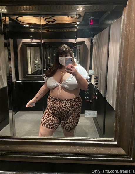 freeleila ポルノスター HD 画像