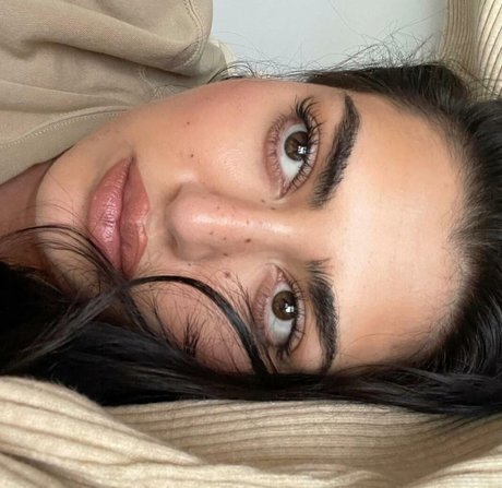 Irena Drezi 写真集