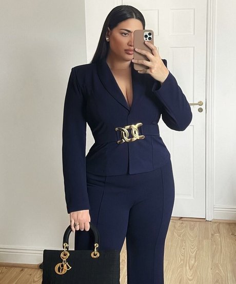 Irena Drezi 無料モデル 写真