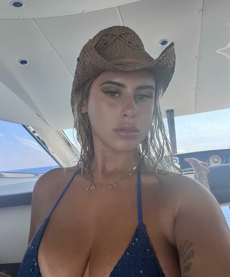 ベビーシッターオンリーファンズ 無料エロ 写真