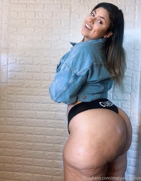 熟女アナルオンリーファンズ ヌード 写真