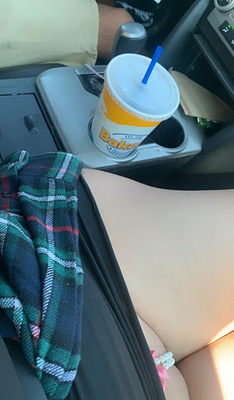 アナルファックオンリーファンズ 無料ヌード 画像