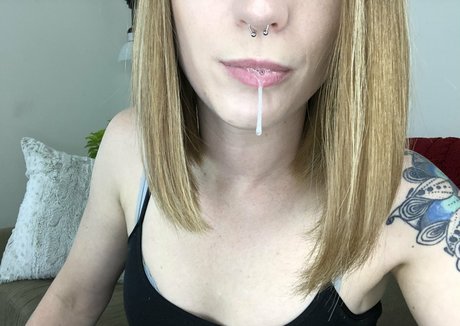 menarepotatoes ポルノモデル 写真