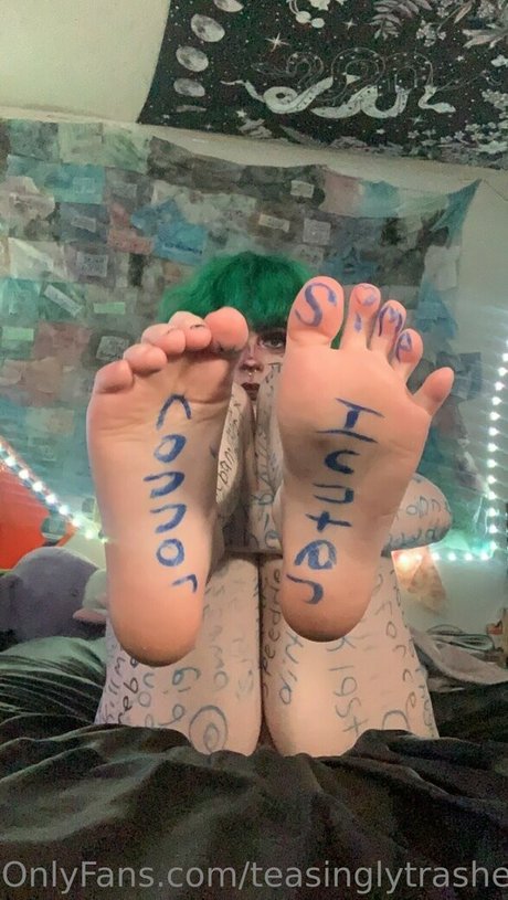 ダウンオンリーファン ヌード 写真