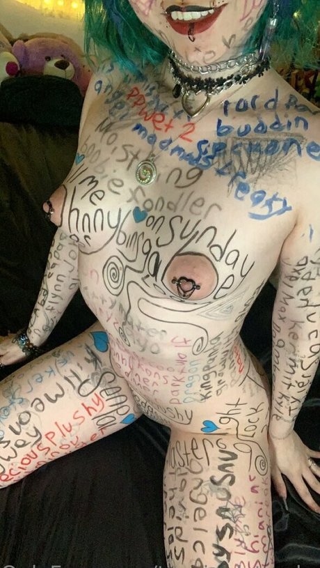 パンストオンリーファンズ セクシーヌード 写真