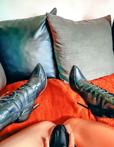 thenakedbiker 女優 ギャラリー