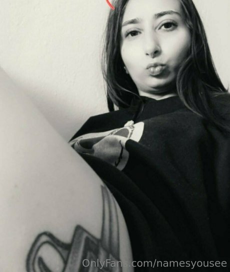 namesyousee HDポルノスター 写真