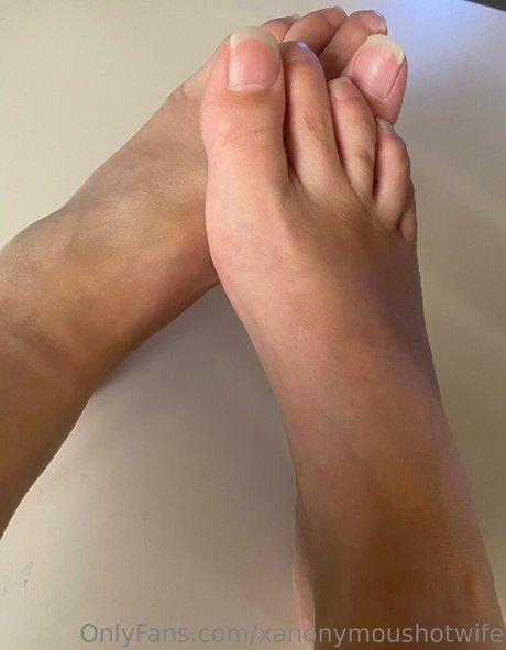 xanonymoushotwife かわいいモデル 写真